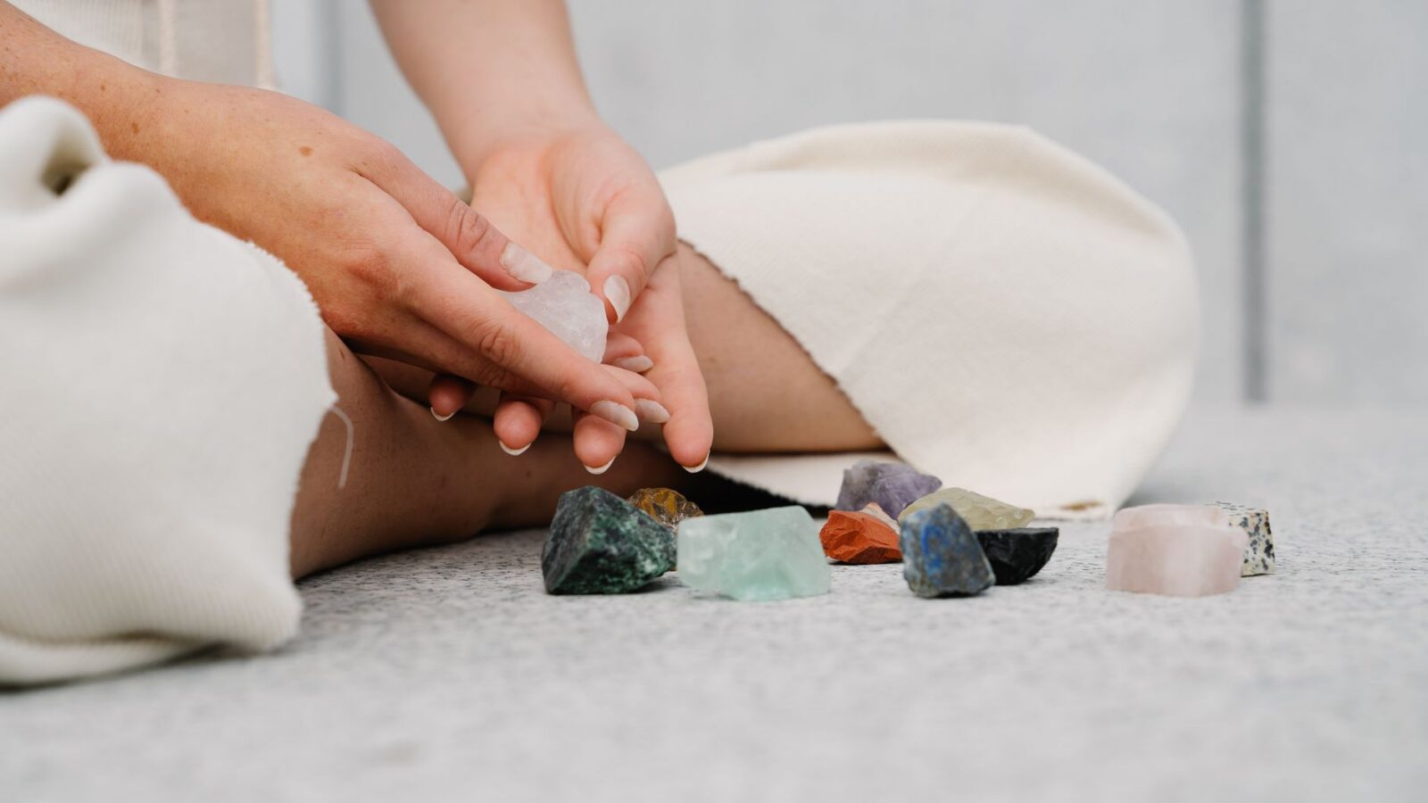 Guarigione con i Cristalli e cure mediche: complementarietà e limiti